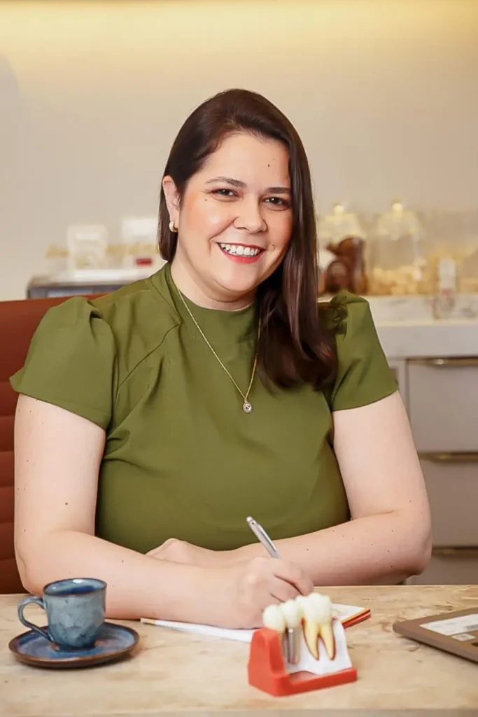 dentista fortaleza dra suyana carneiro